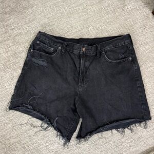 Gap 8” Mid Rise 90’s Loose Bermuda
